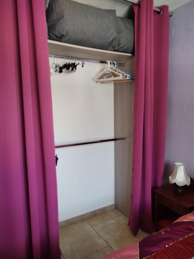 Villa près des remparts Régusse Esterno foto